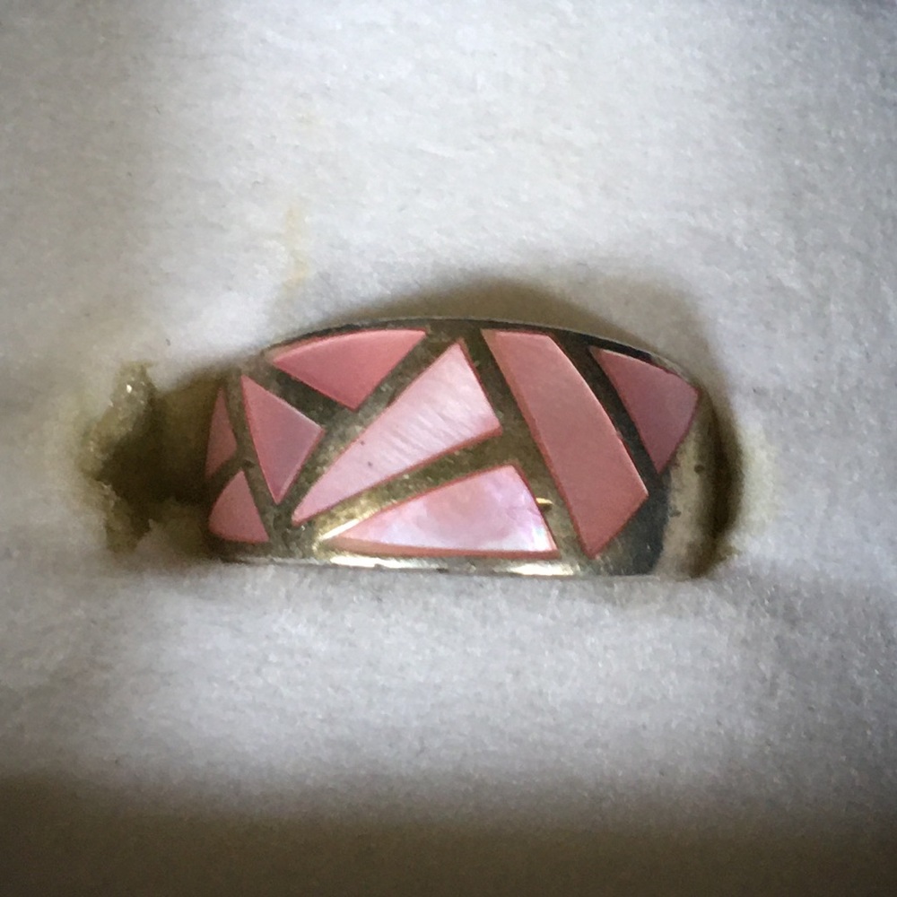 Sterling silver ring with pink pearl stone